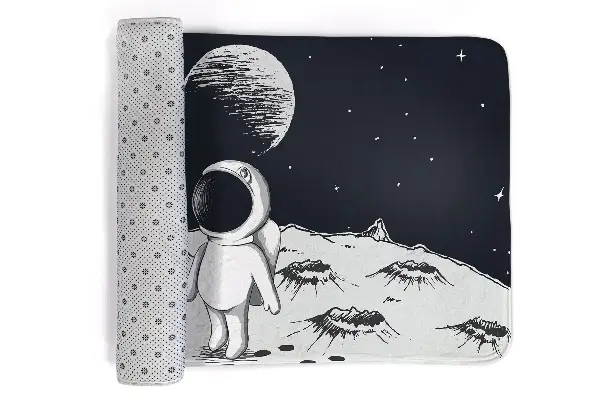 Kilimas Astronautas Mėnulyje