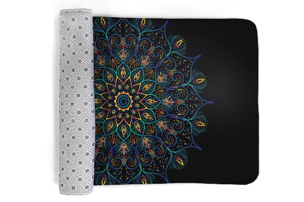 Kilimas Spalvinga mandala juodame fone