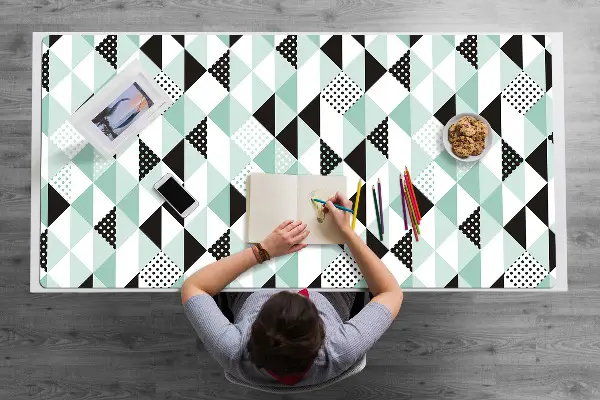 Stalo patiesalas Geometrinis raštas
