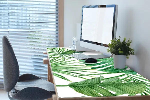 Patiesalas ant darbo stalo Palmė ir Monstera