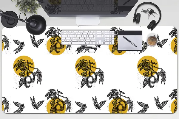 Patiesalas ant darbo stalo Mango