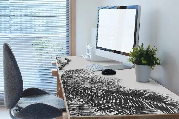 Darbo stalo patiesalas Palmės danguje