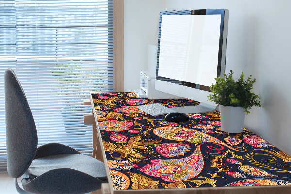 Patiesalas ant stalo Spalvinga Paisley