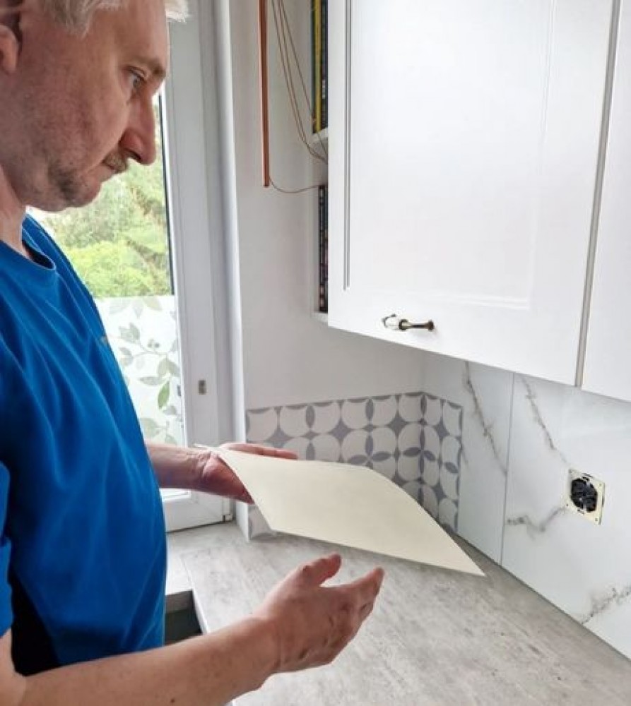 Lipniųjų vinilinių plytelių montavimas