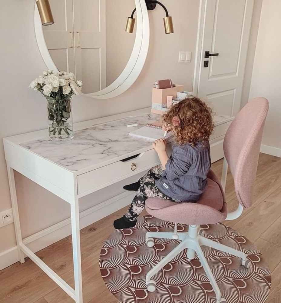 Kėdė ant ratų ar bėgikai?