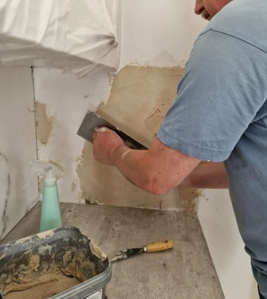 Lipniųjų plytelių montavimas. Lipniųjų vinilinių plytelių montavimas